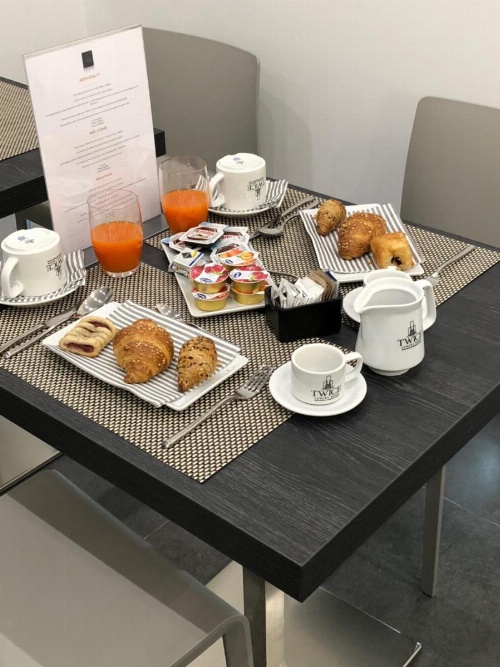 Twice - Naples image 15