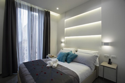 Twice - Naples image 29