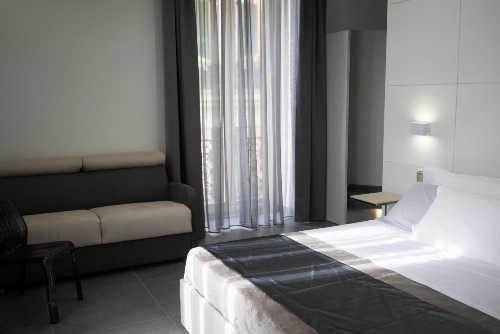 Twice - Naples image 3