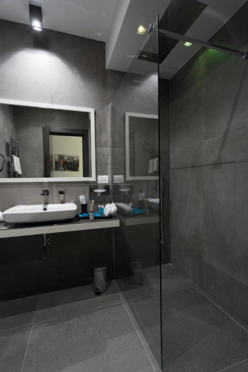 Twice - Naples image 37